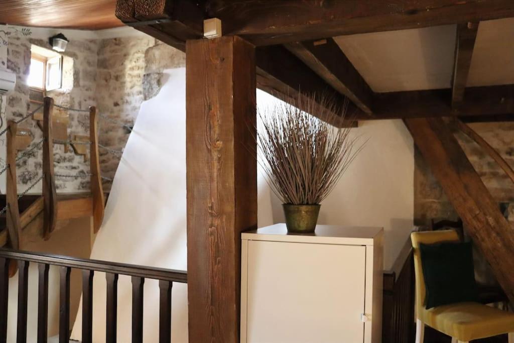 Entre Uzes Et Le Pont-Du-Gard Le Logis D'Autrefois Apartment Castillon-du-Gard Luaran gambar