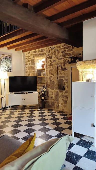 Entre Uzes Et Le Pont-Du-Gard Le Logis D'Autrefois Apartment Castillon-du-Gard Luaran gambar