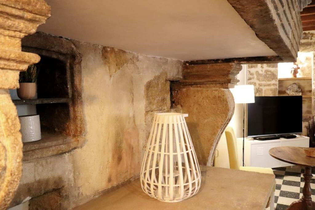 Entre Uzes Et Le Pont-Du-Gard Le Logis D'Autrefois Apartment Castillon-du-Gard Luaran gambar